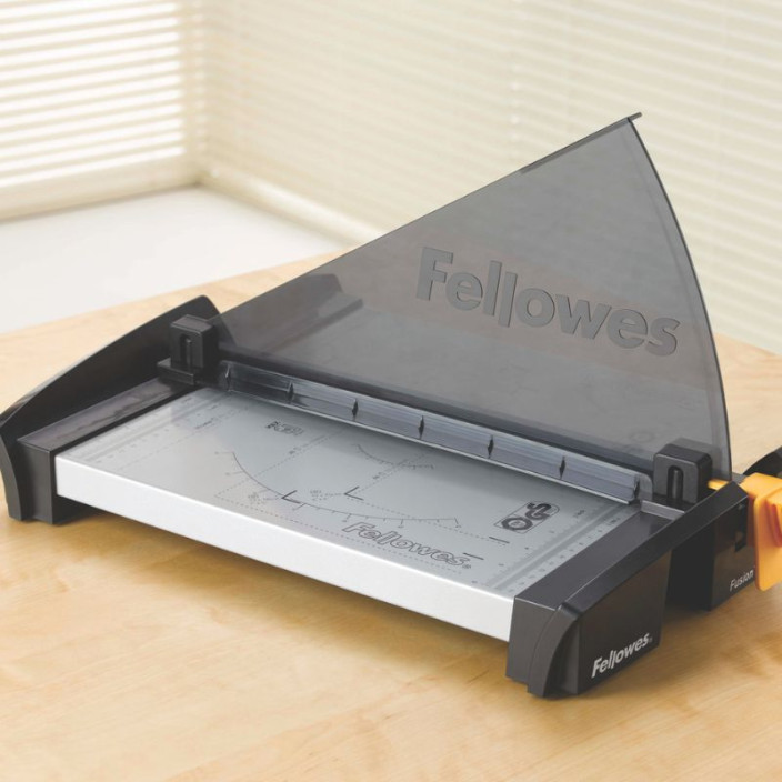 Gilotyna nożycowa do papieru FELLOWES Fusion A4 (7)