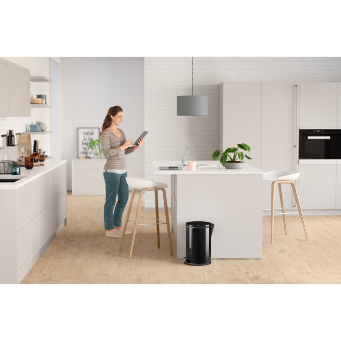 Kosz na śmieci HAILO M Pure czarny 12l 