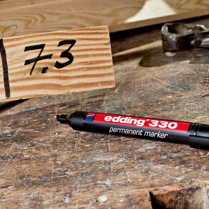 Marker EDDING permanentny 330 ścięty 1-5mm czerwony (7)