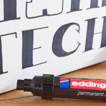 Marker EDDING permanentny 390 4-12mm ścięty czerwony (4)