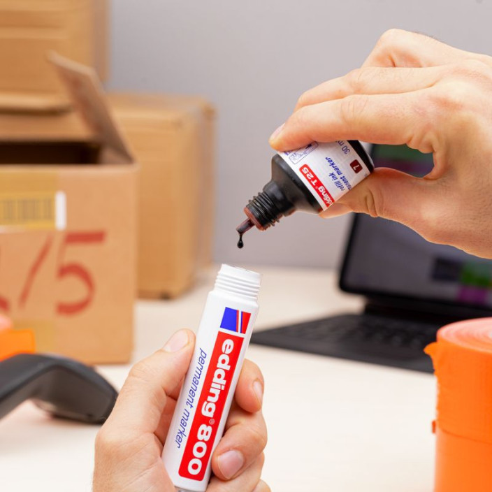 Marker EDDING permanentny 800 ścięty 4-12mm niebieski (4)