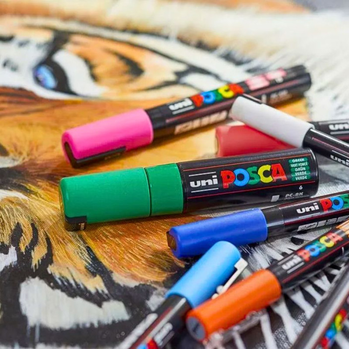 Marker UNI Posca z farbą plakatową PC-8K fluorescencyjny czerwony (5)