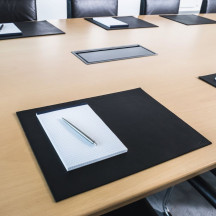Mata na biurko DURABLE czarna ze skóry 420x300mm (3)