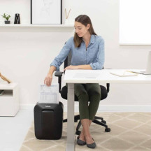 Niszczarka do papieru Fellowes LX50 czarna