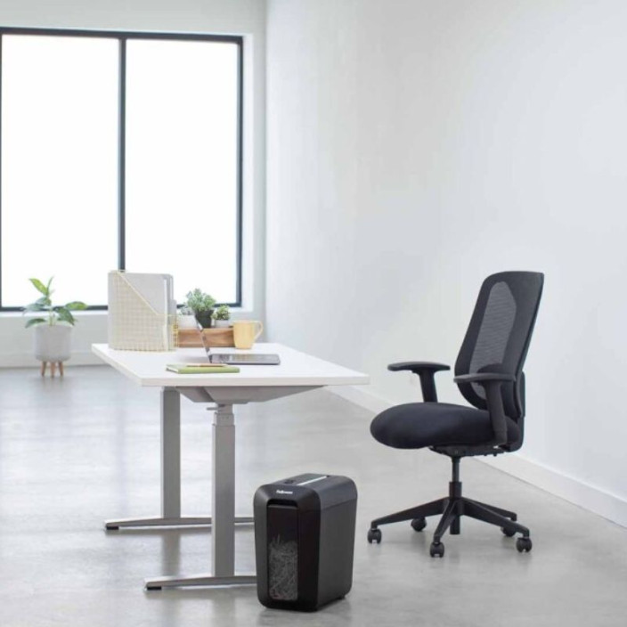 Niszczarka do papieru FELLOWES LX65 czarna