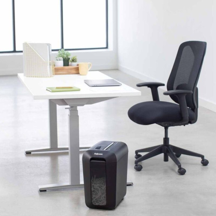 Niszczarka do papieru FELLOWES LX65 czarna