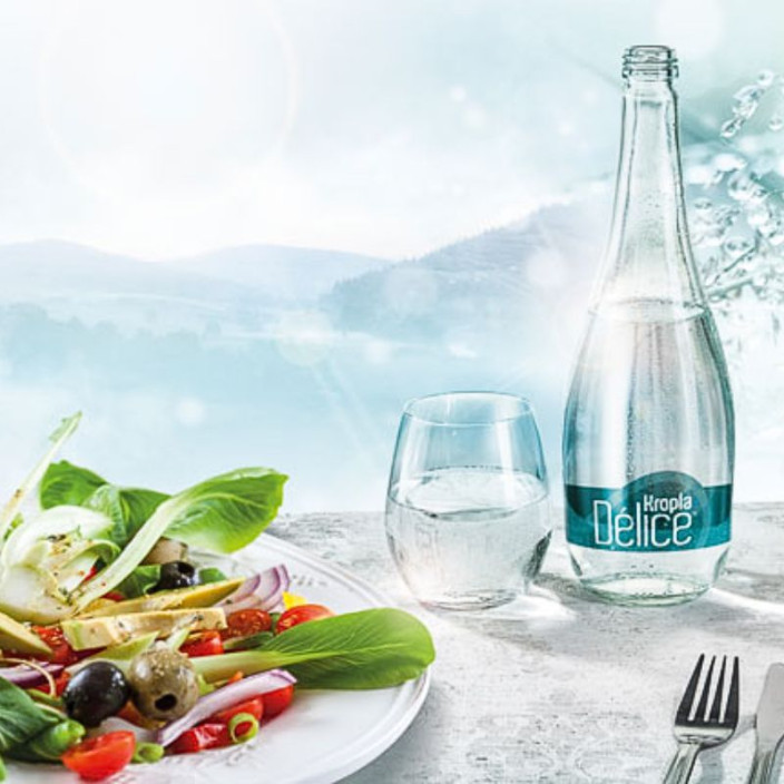 Woda gazowana KROPLA BESKIDU Delice 0,75l 6szt. (2)